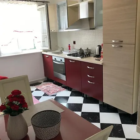 Renata Apartment Pucisca