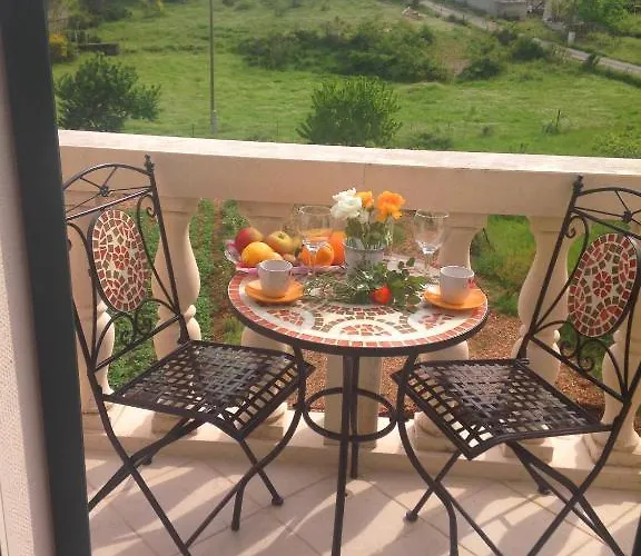 雷娜塔公寓式酒店